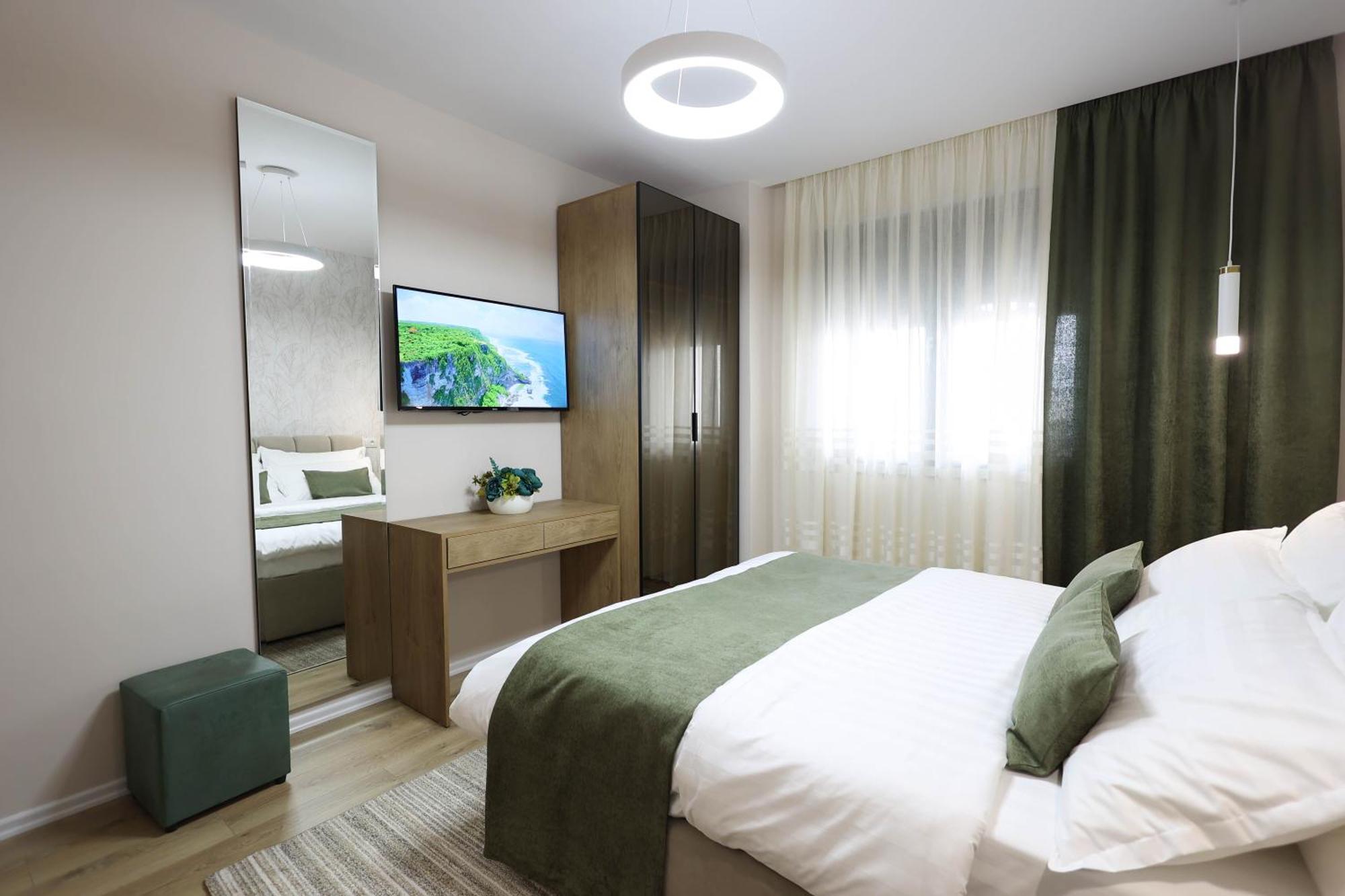 Grandstay Apartments ดูร์เรส ภายนอก รูปภาพ