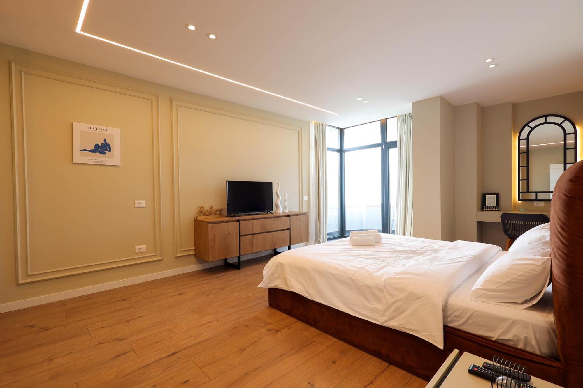 Grandstay Apartments ดูร์เรส ภายนอก รูปภาพ