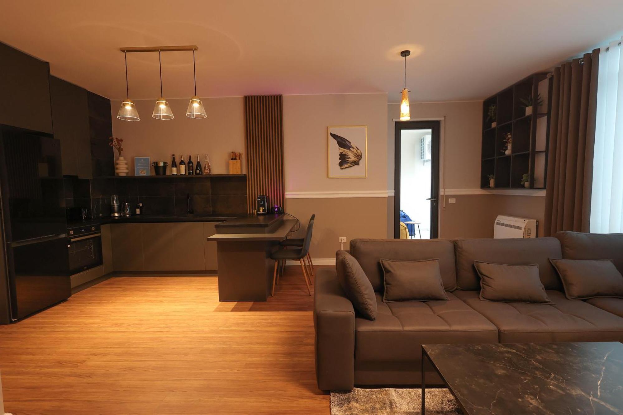Grandstay Apartments ดูร์เรส ภายนอก รูปภาพ