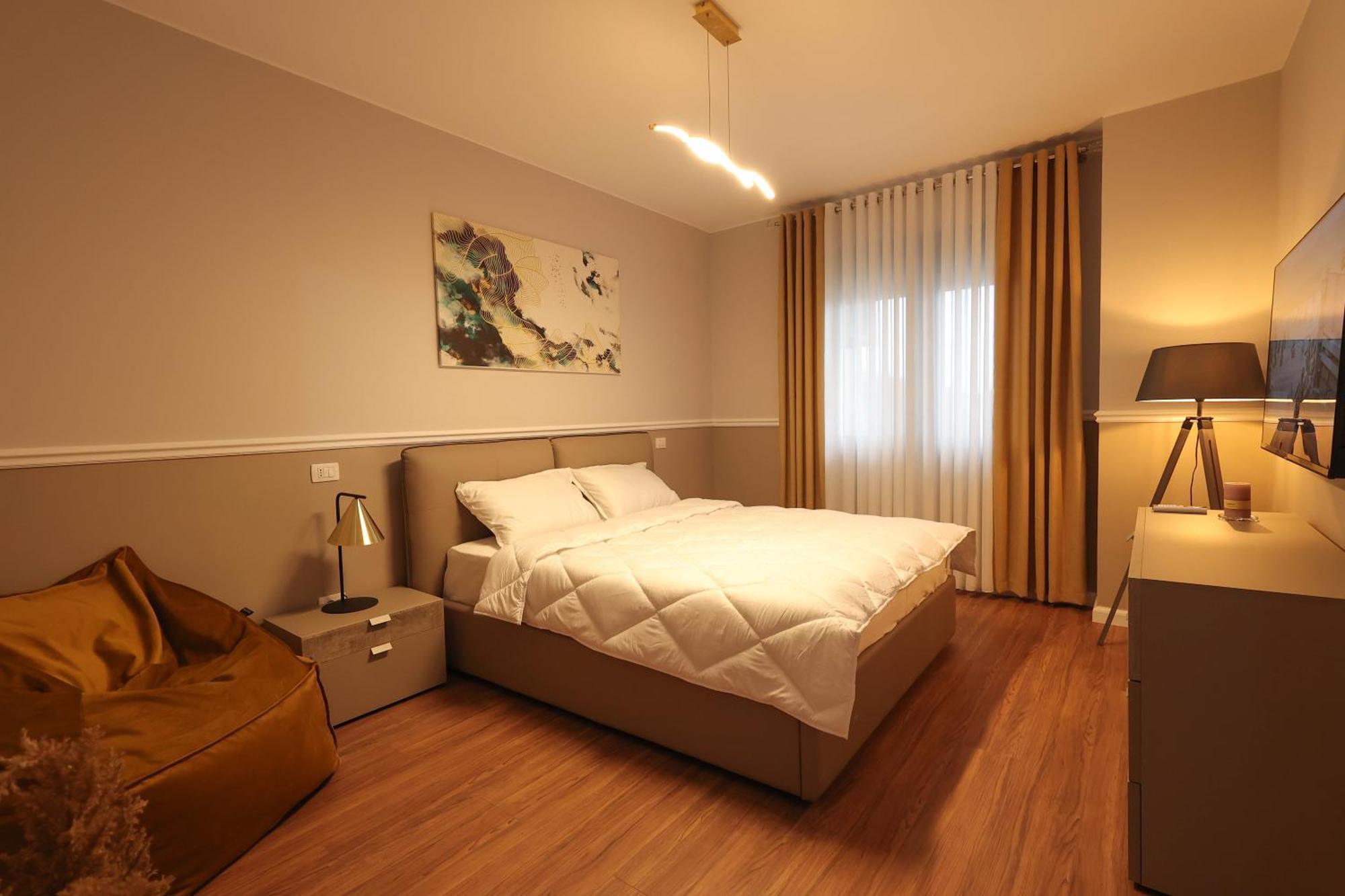 Grandstay Apartments ดูร์เรส ภายนอก รูปภาพ