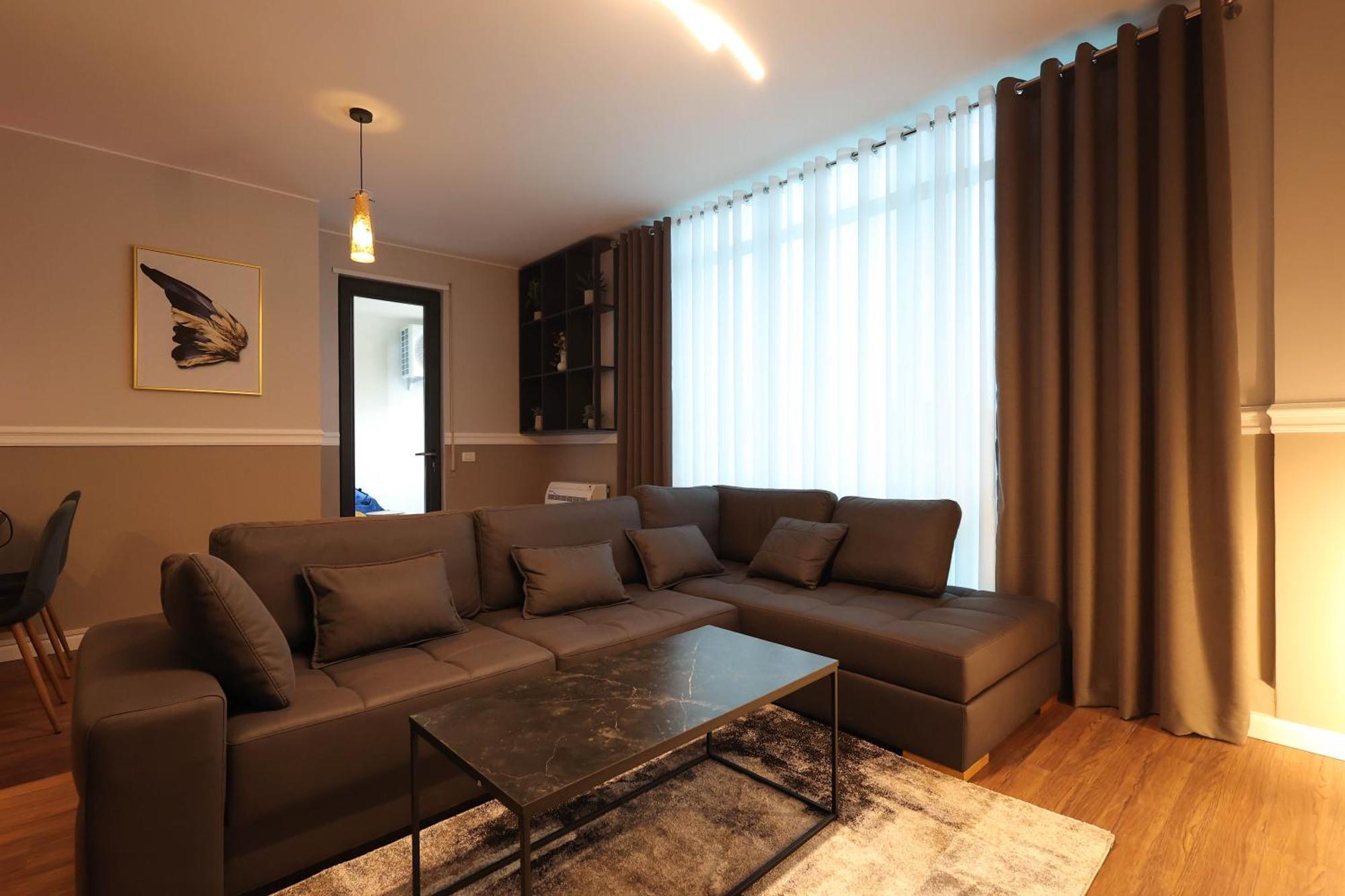 Grandstay Apartments ดูร์เรส ภายนอก รูปภาพ
